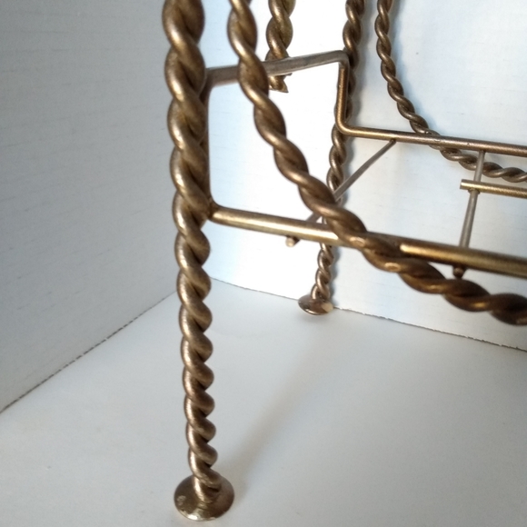 Twisted metal scroll magazine/ record holder - Picture 5 of 13